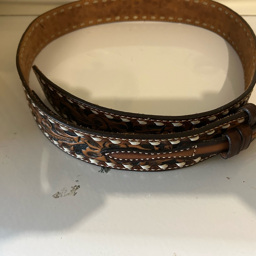 Western tooled Dark Brown Leather Belt size 46 by Tony Lama